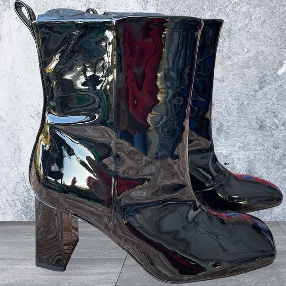 NIB Good American Shiny Patent Leather Bootie in Black Block Heel rare! Sz 5 - Picture 3 of 9
